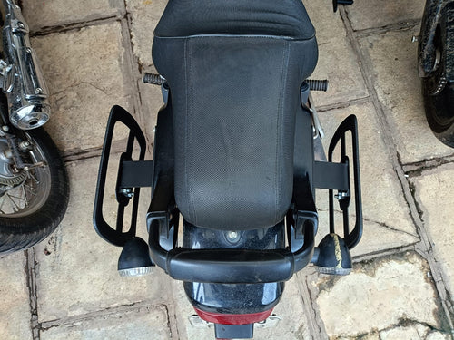 DCG Avenger Saddle stays