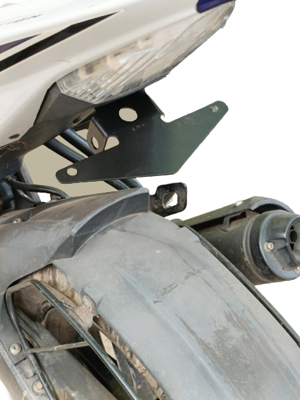 DCG Tail Tidy/Fender Eliminator for R15 V2 | Color: Black